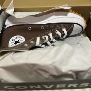 Brown run star hike converse